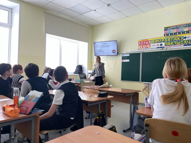 Празднование международного женского дня в начальной школе.